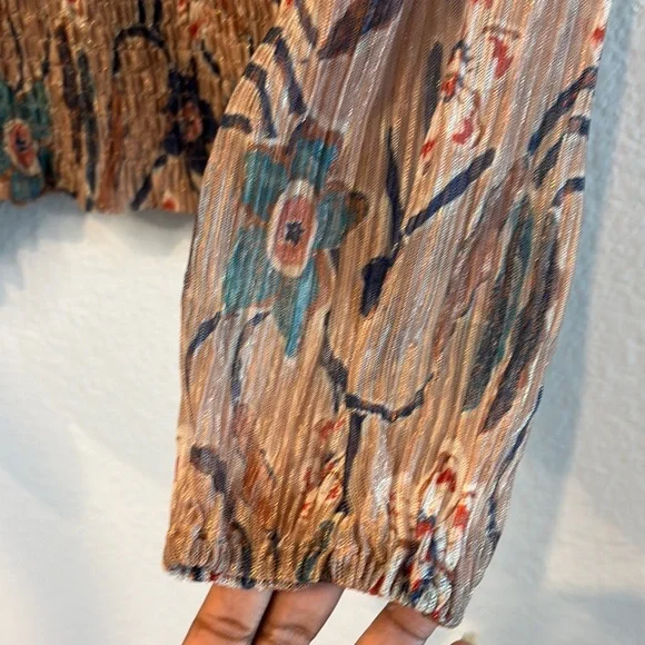 Joie Brocade High Neck Smocked Waist Tan Multicolor Shimmer Floral Top L - Picture 7 of 11